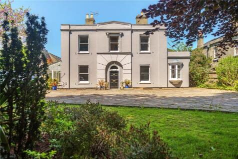 7 bedroom detached house for sale