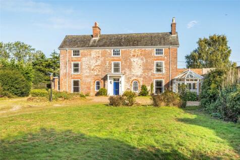 8 bedroom detached house for sale
