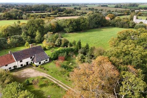 8 bedroom detached house for sale