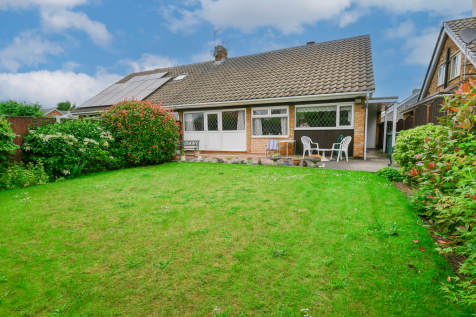 3 bedroom semi-detached bungalow for sale