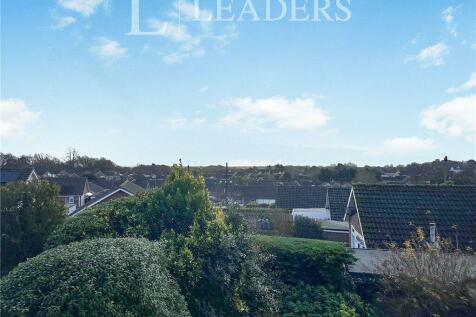 Inverness Avenue, Fareham, Hampshire 4 bed detached house for sale