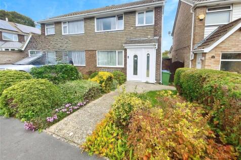 Greyshott Avenue, Fareham, Hampshire 3 bed semi