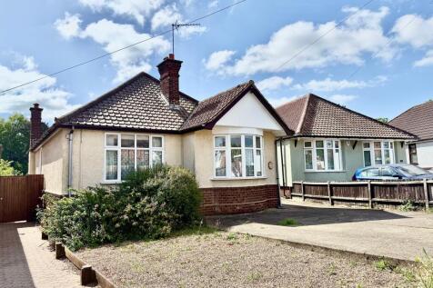 2 bedroom detached bungalow for sale