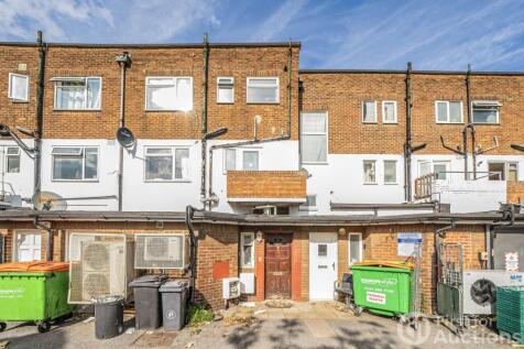 Watling Street, Chatham, Kent 3 bed apartment for sale