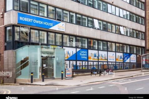 Studio flat for sale