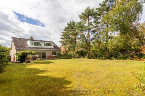 Pinegarth, Ponteland NE20 4 bed detached house for sale