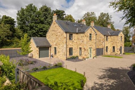 Main Road, Stocksfield NE43 5 bed detached house for sale
