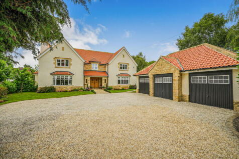 5 bedroom detached house for sale