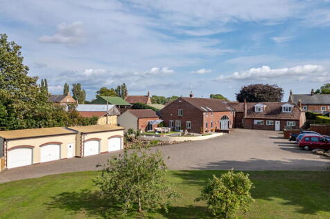 8 bedroom detached house for sale