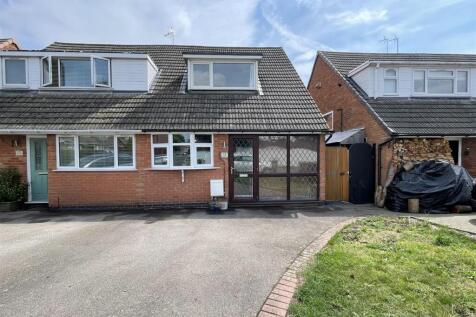 Rosebank Road, Countesthorpe LE8 3 bed semi