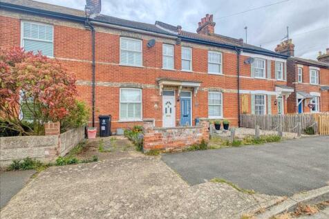 Frinton on Sea CO13 2 bed terraced house for sale