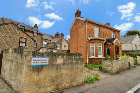 West Street, Dover CT17 2 bed detached house for sale