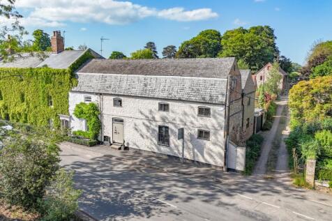 6 bedroom end of terrace house for sale
