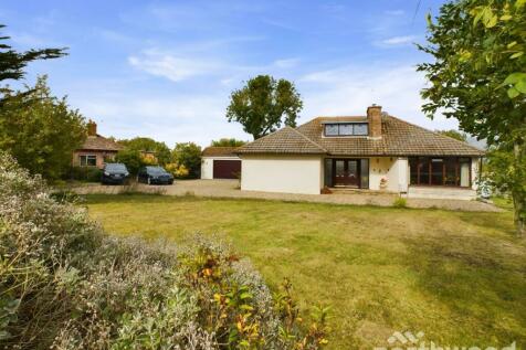 3 bedroom detached bungalow for sale