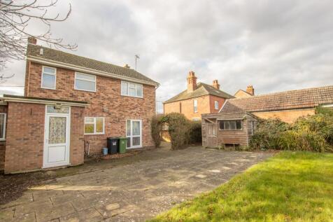 Hunstanton Road, Dersingham 3 bed detached house for sale