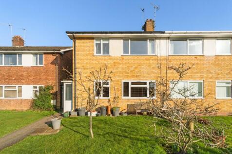 2 bedroom maisonette for sale