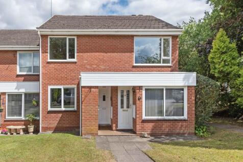 2 bedroom maisonette for sale