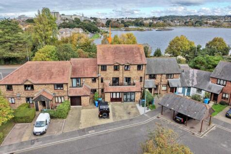 Waldren Close, Poole BH15 4 bed townhouse for sale