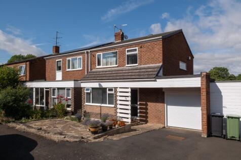 3 bedroom semi-detached house for sale