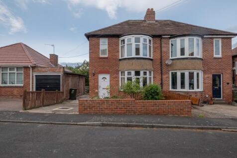 Aydon Grove, Corbridge NE45 2 bed semi