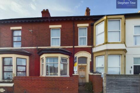 4 bedroom terraced house for sale