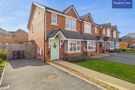 Cardwell Close, Blackpool, FY4 3 bed semi