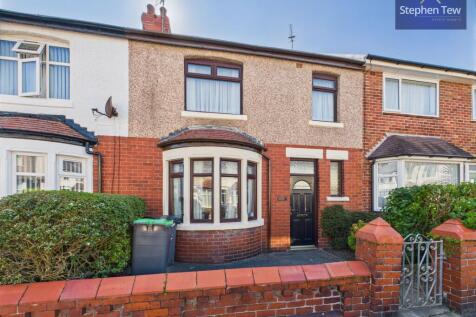 Mayfield Avenue, Blackpool, FY4 3 bed terraced house for sale