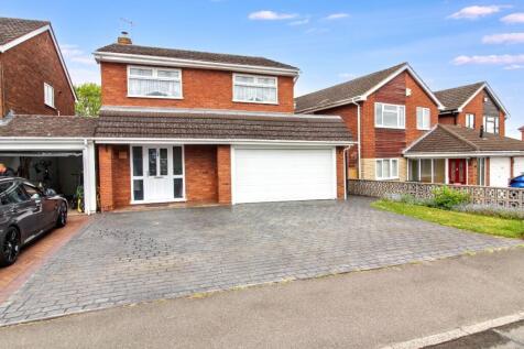 Cot Lane, Kingswinford 3 bed detached house for sale