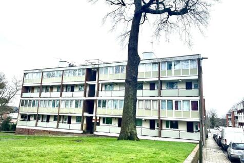 4 bedroom maisonette for sale