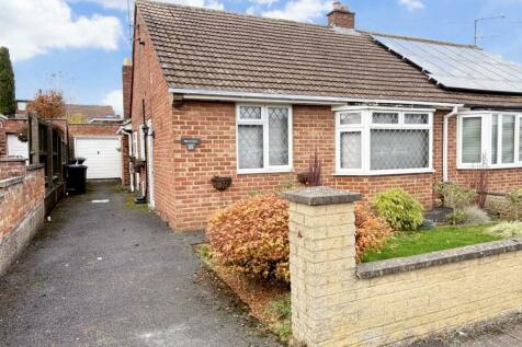 3 bedroom semi-detached bungalow for sale