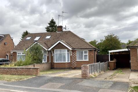 2 bedroom semi-detached bungalow for sale