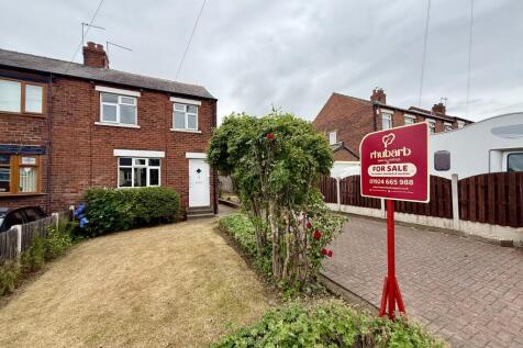 2 bedroom end of terrace house for sale