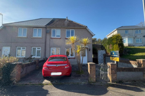 2 bedroom semi-detached house for sale