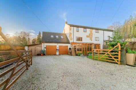 4 bedroom semi-detached house for sale