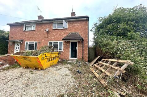 Chaucer Close, Berkhamsted HP4 2 bed semi