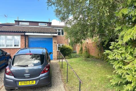 Ryder Close, Hemel Hempstead HP3 3 bed semi