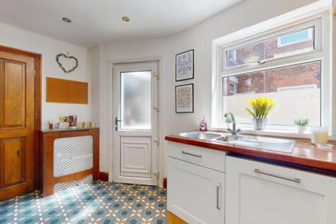 Readhead Ave, South Shields NE33 3AW 1 bed flat for sale