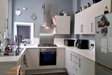 Willow Street, Burnley BB12 4 bed terraced house for sale