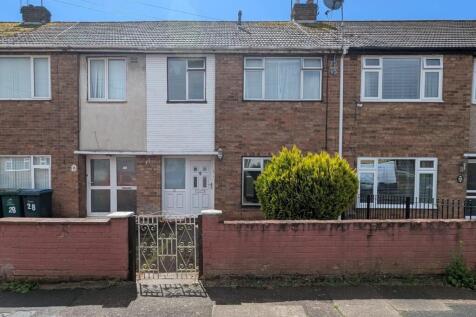 26 Charlecote Road, Holbrooks... 3 bed terraced house for sale