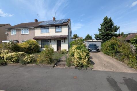 71 Macaulay Road, Wyken, Coventry... 3 bed semi