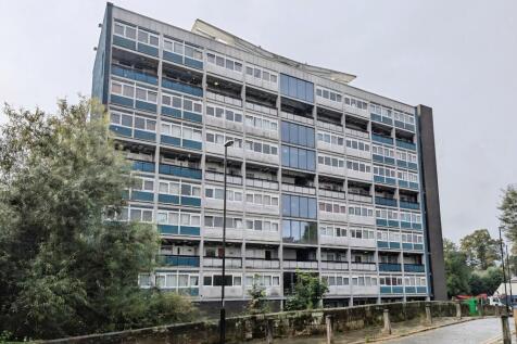 Flat 9, Spon Gate House, Upper Spon... 2 bed flat for sale