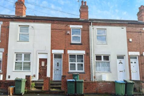 Terraced house for sale