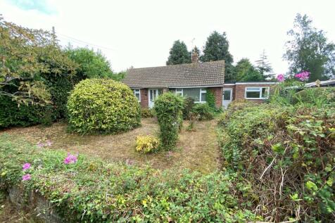 4 bedroom detached bungalow for sale