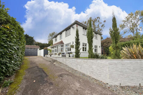 London Road, Hythe, Kent 3 bed detached house for sale