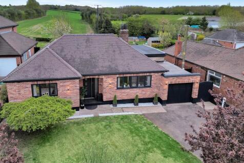 4 bedroom detached bungalow for sale