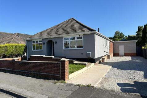 4 bedroom detached bungalow for sale