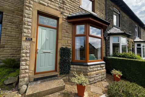 Claremont Place, Todmorden 4 bed terraced house for sale