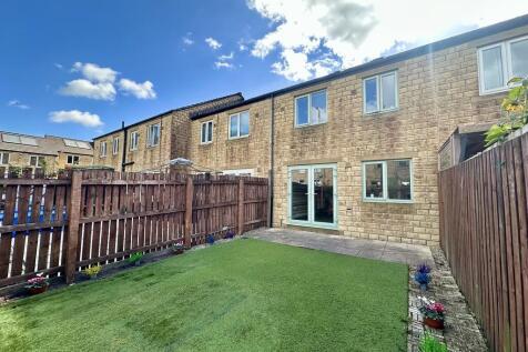 Jubilee Way, Cornholme, Todmorden 4 bed terraced house for sale