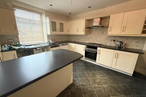 St. Peters Gate, Todmorden 5 bed end of terrace house for sale