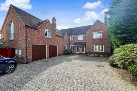 5 bedroom detached house for sale